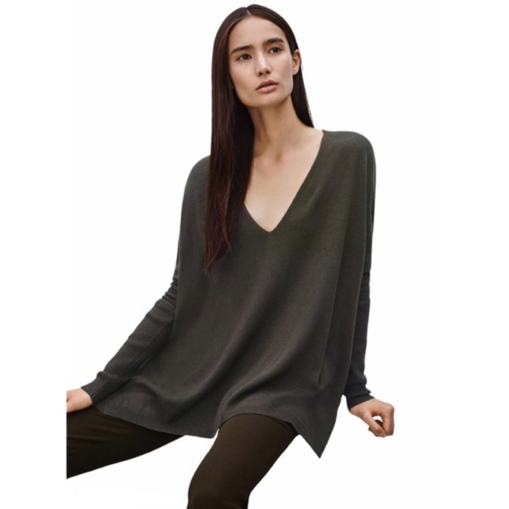 Aritzia Babaton Baylor Linen Sweater